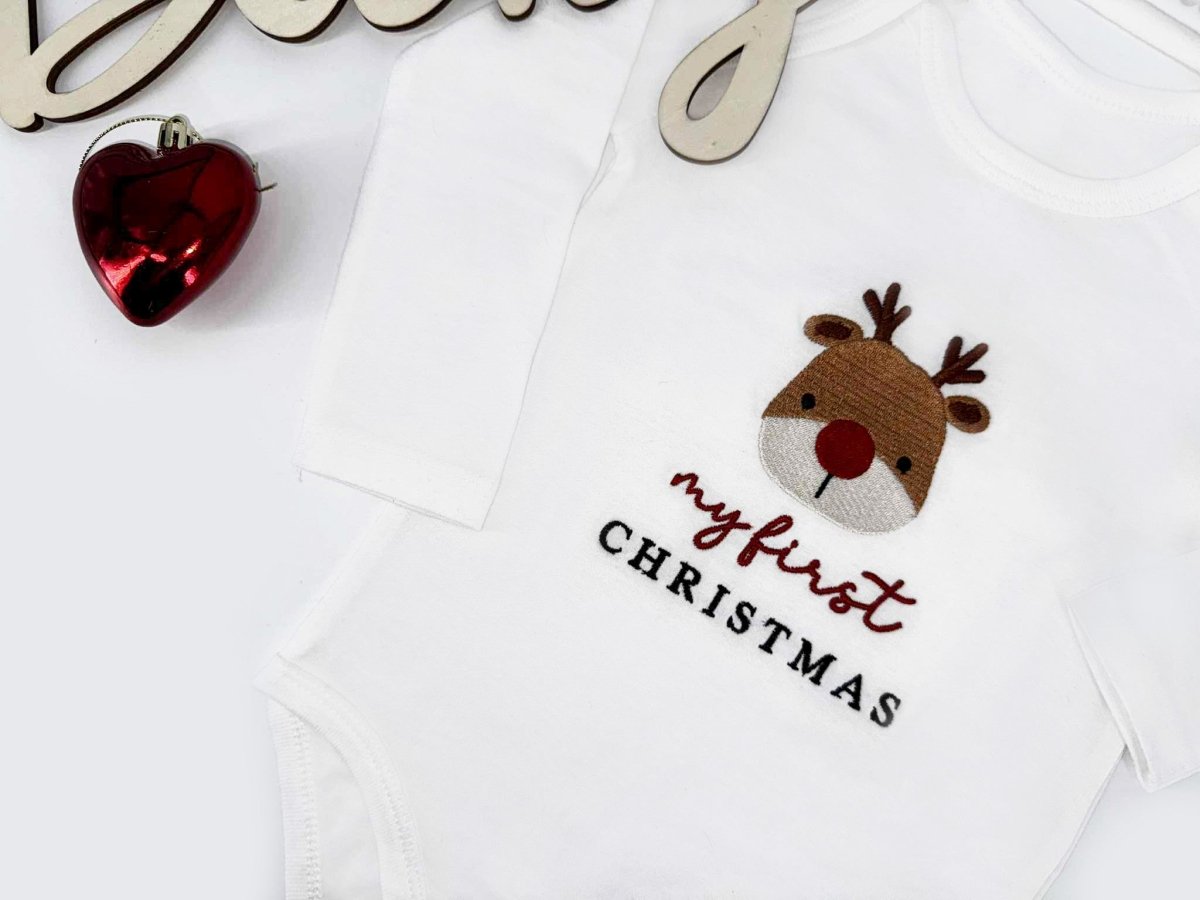 My First Christmas set geborduurd rompertje + mutsje met naam - velvexo