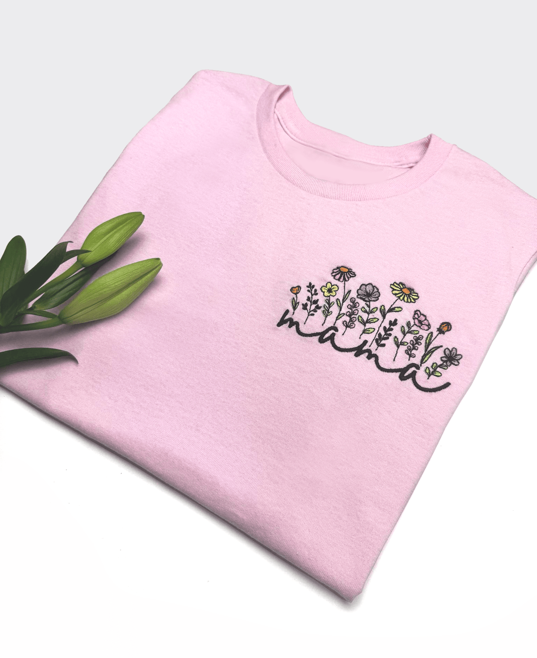 Een Moederdagcadeau om te koesteren: de magie van geborduurde kleding - velvexo
