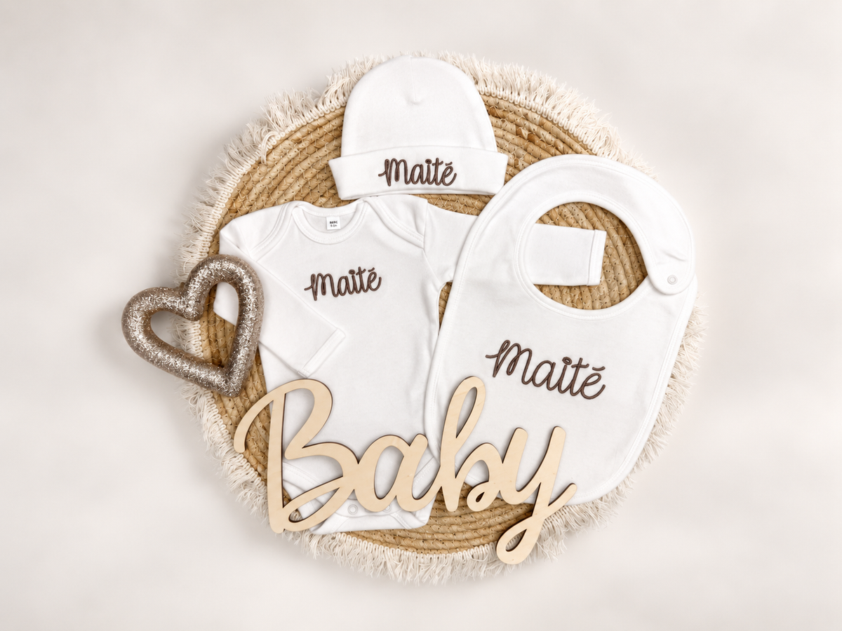 Babyset met naam Romper, muts & slab