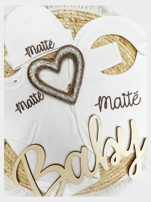 Babyset met naam – Romper, muts & slab - velvexo