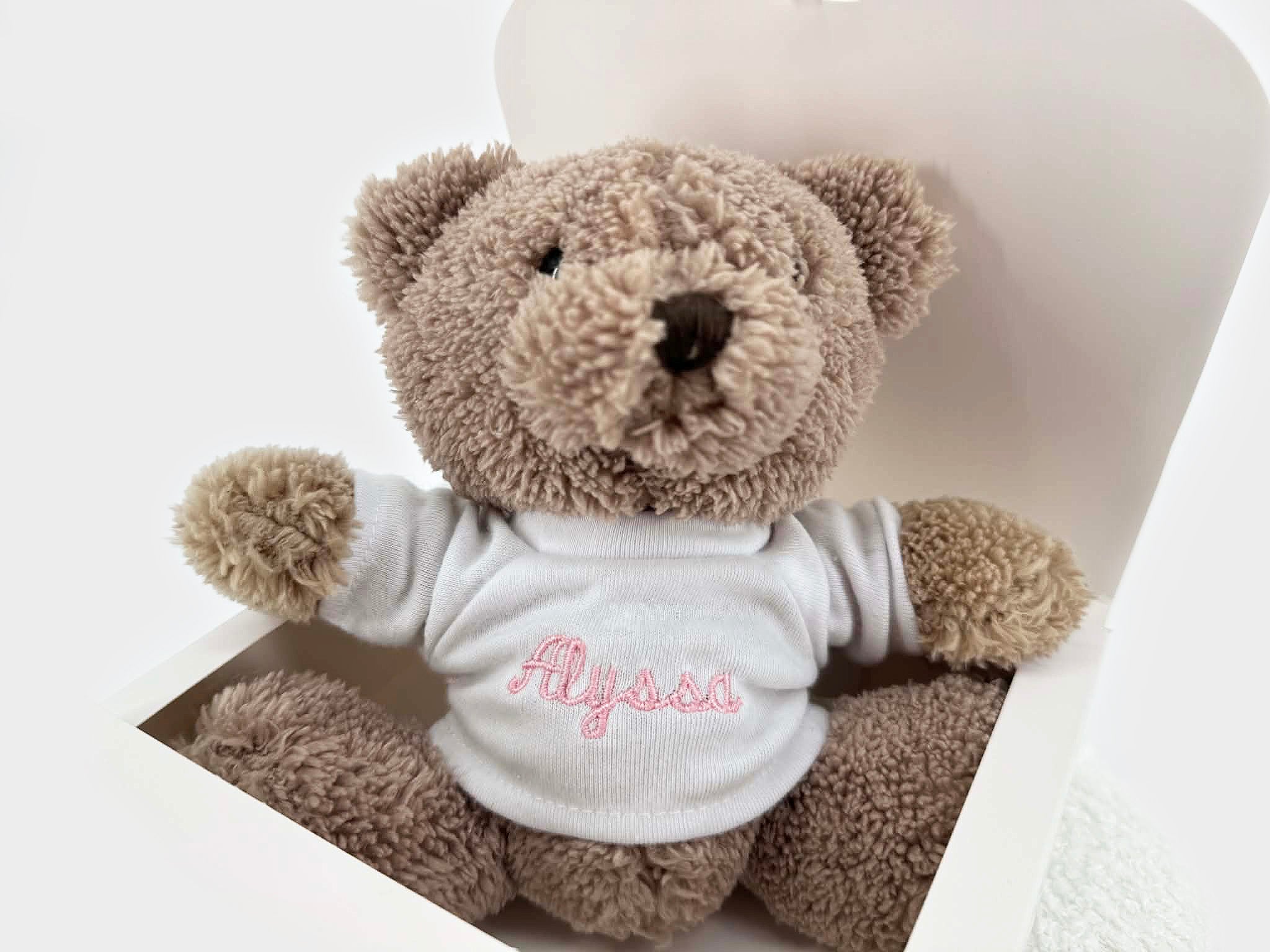Knuffel met naam in doosje