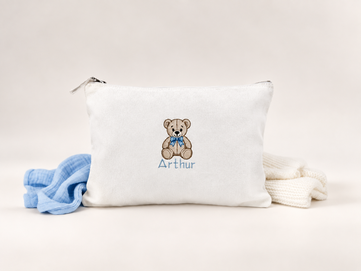 Toilettas met naam & beertje
