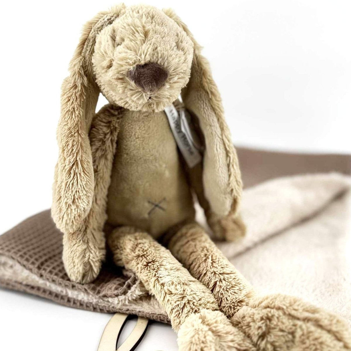 Cadeaubox met handgemaakt deken, knuffel & knuffeldoekje - velvexo