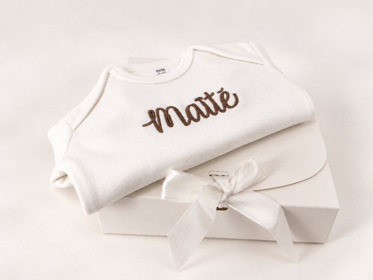 Babyset met naam-Romper & muts-Kraamcadeau