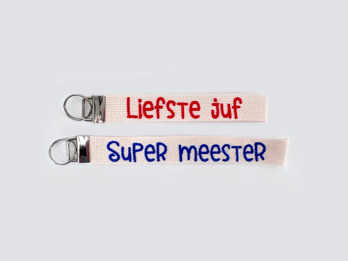 Geborduurde Sleutelhanger voor Juf of Meester - velvexo