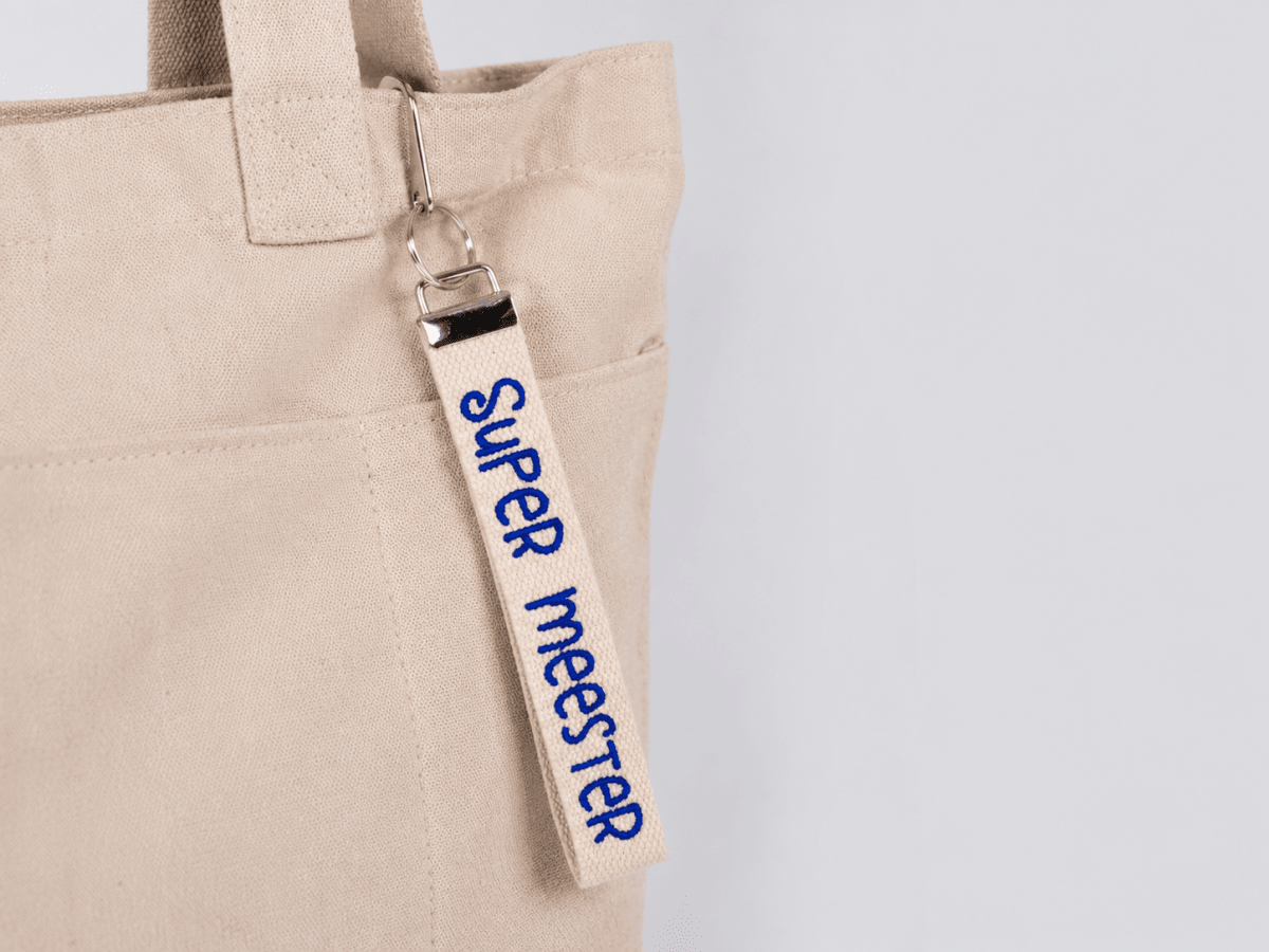 Geborduurde Sleutelhanger voor Juf of Meester - velvexo