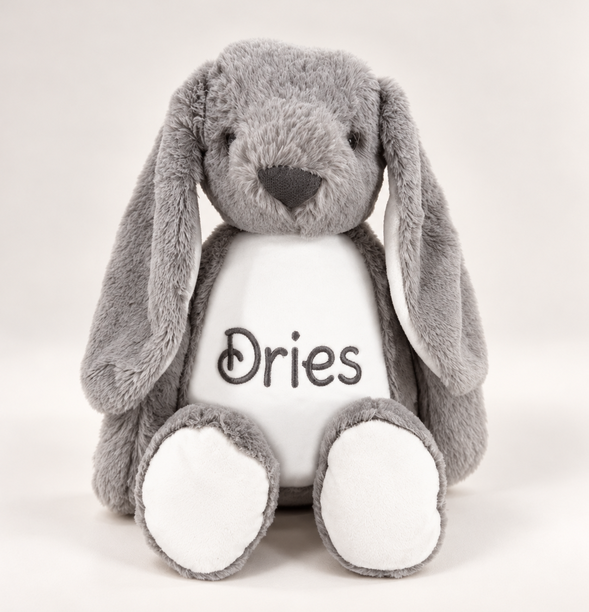 Grijs knuffelkonijn met naam