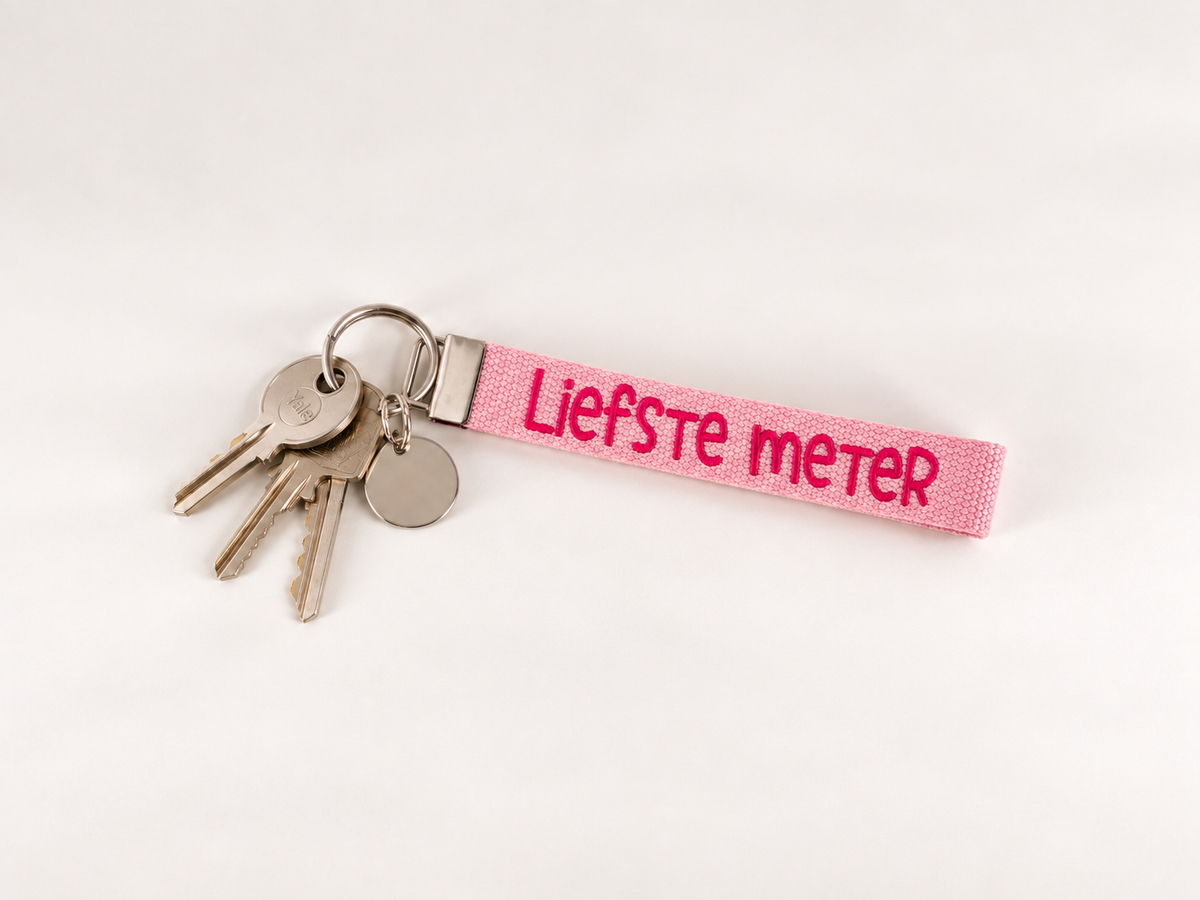 Sleutelhanger met tekst naar keuze